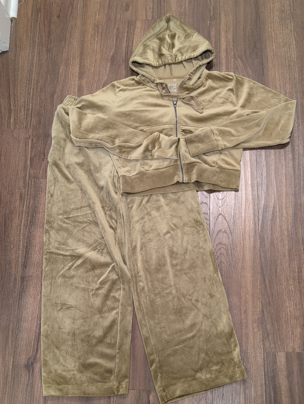 SO Olive Green Velour Cropped Hoodie & Wide-Leg Pants Set Track Suit